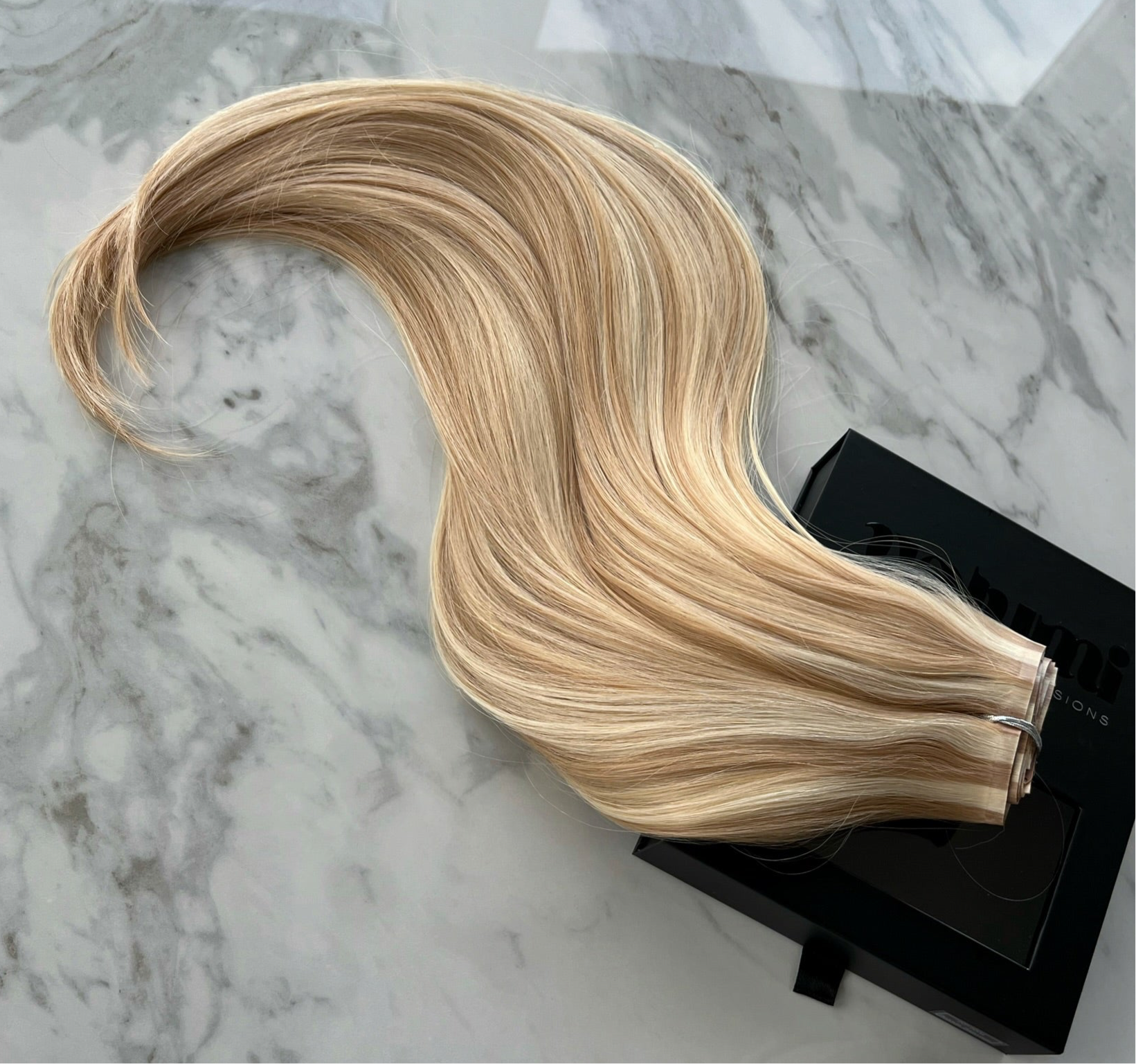 CARAMEL HIGHLIGHTS - Ultra Seamless Clip In Human Hair Extensions