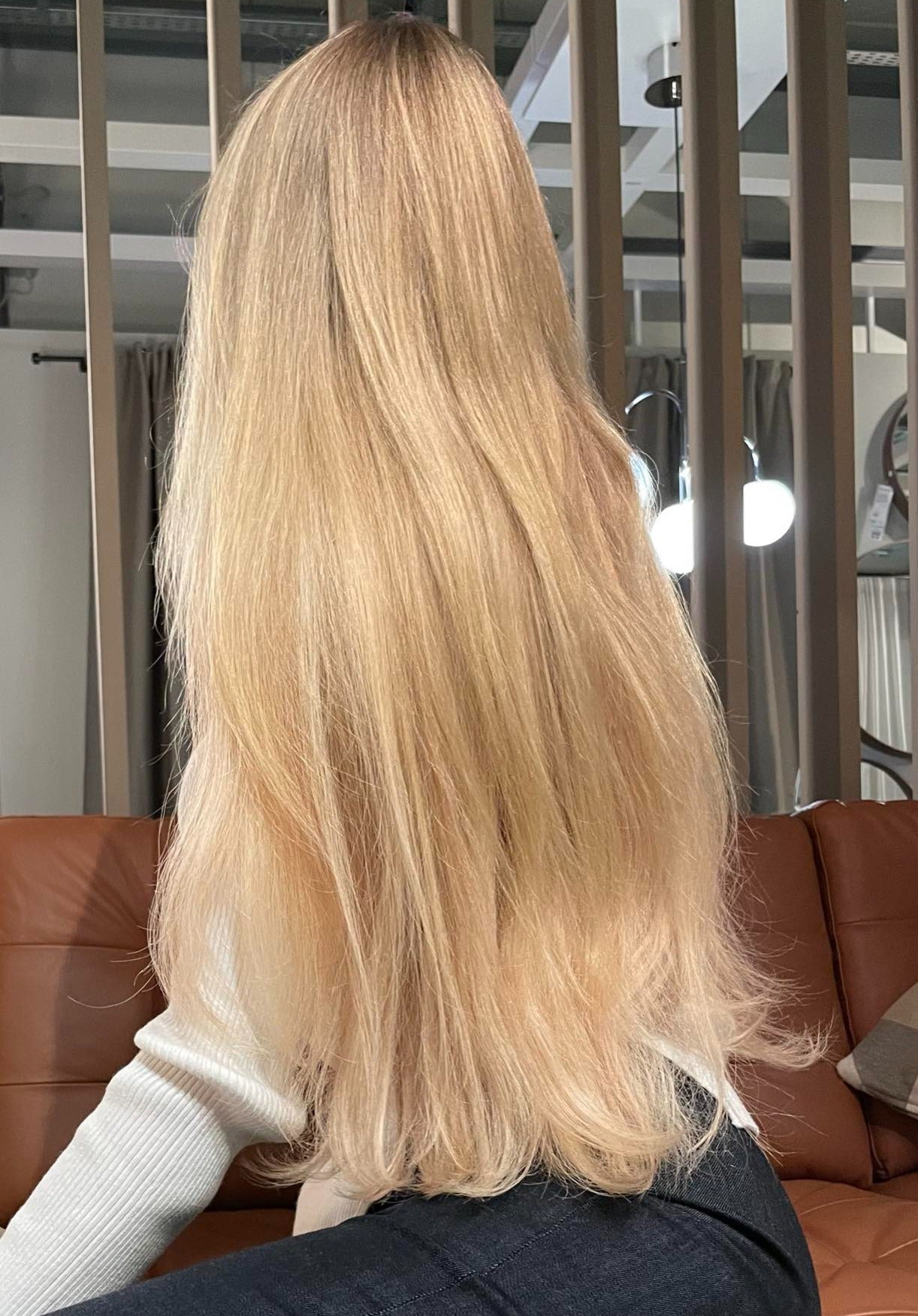 Beach Blonde Seamless Clip-in Human Hair Extensions, Volumi hair extensions ireland, blonde clip-in hair extensions, sandy blonde hair extensions, seamless-clip-in hair extensions ireland