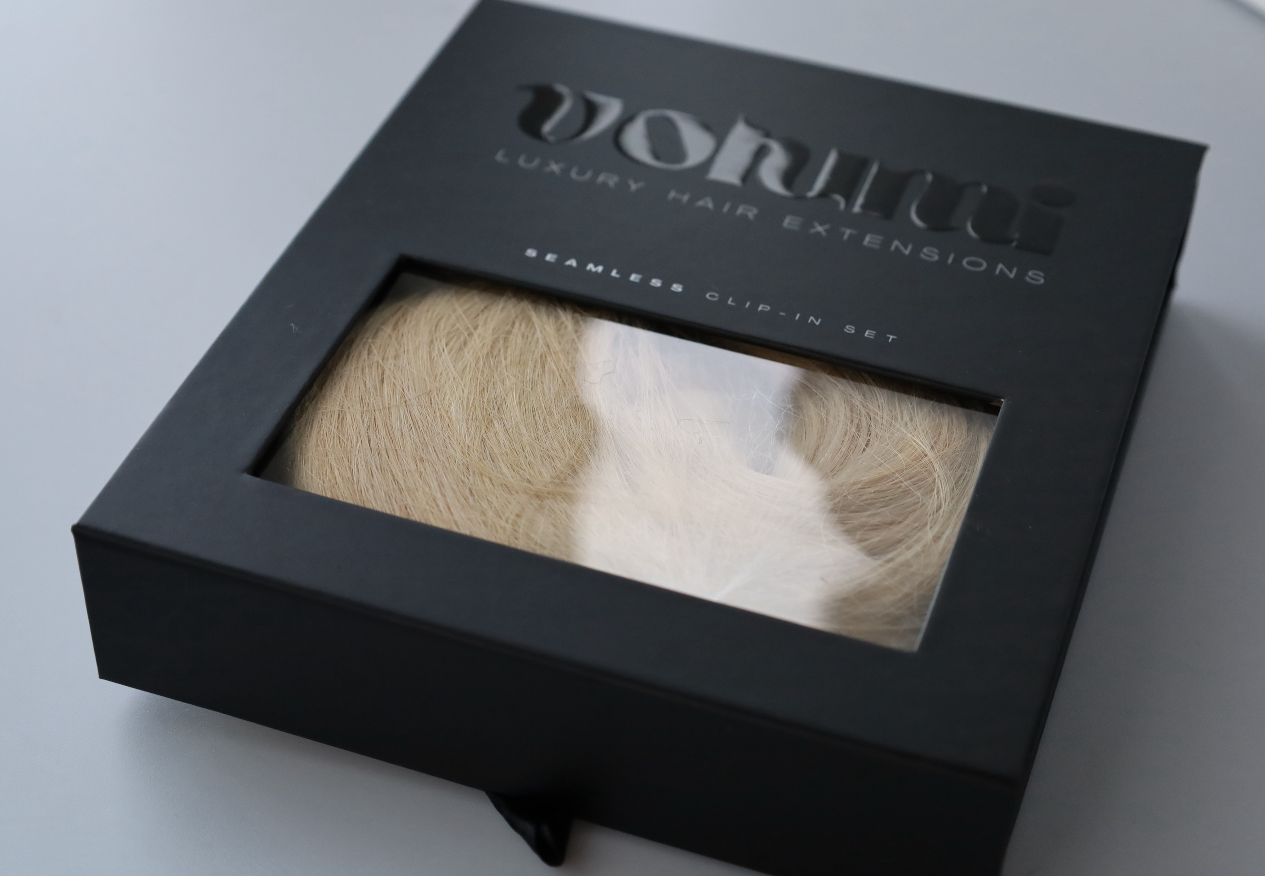 VANILLA BLONDE - Ultra Seamless Clip In Human Hair Extensions